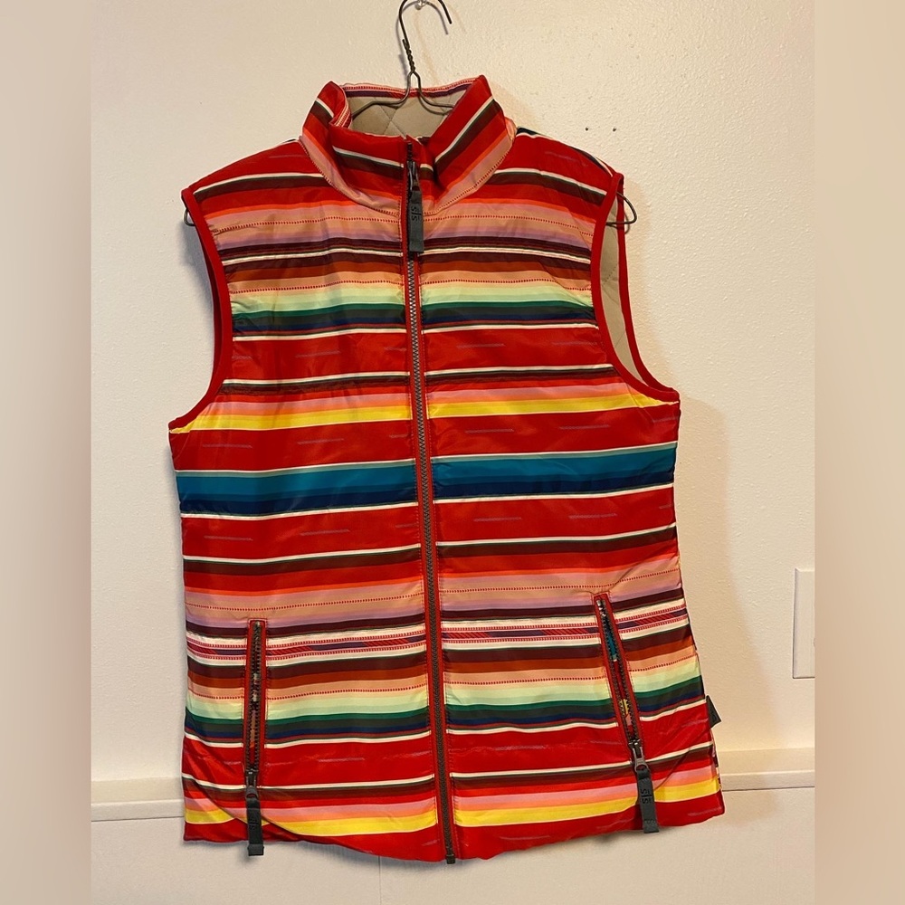 STS Vest. Size small. Like new condition